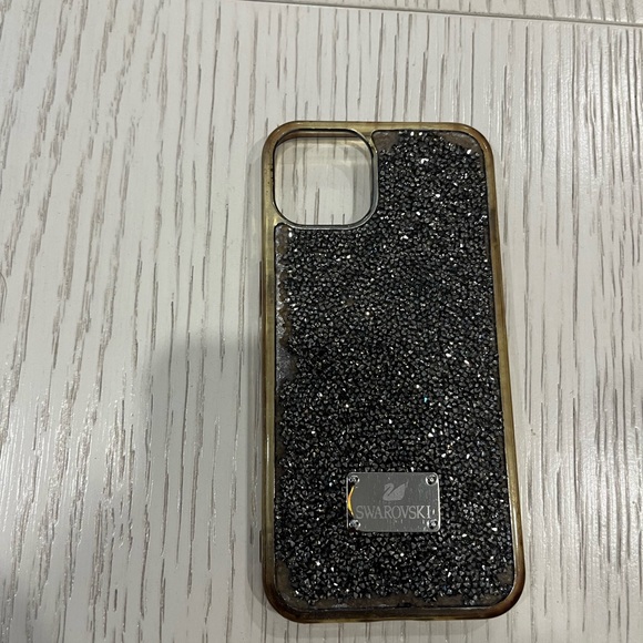 iPhone 13 phone case - Picture 3 of 4